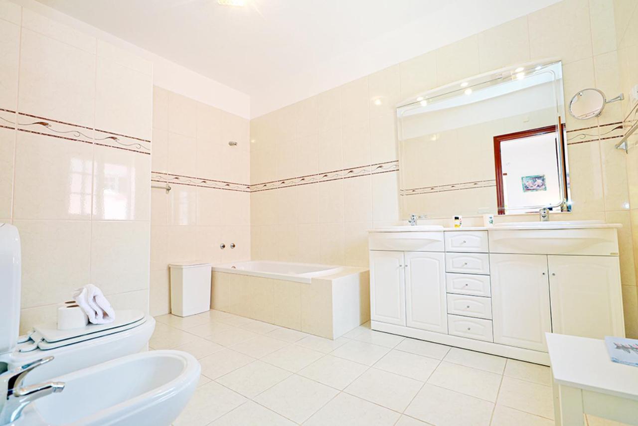 A66 - Pedra Alcada Stays Bedroom Lagos Ngoại thất bức ảnh